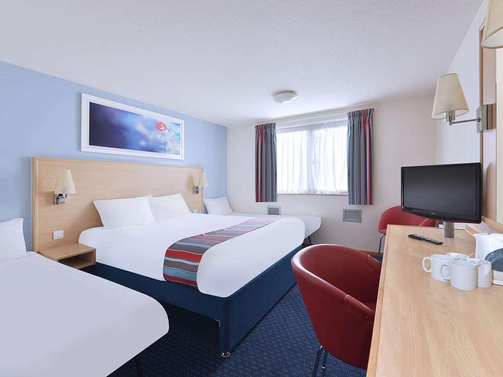 Travelodge Hemel Hempstead Amenities photo