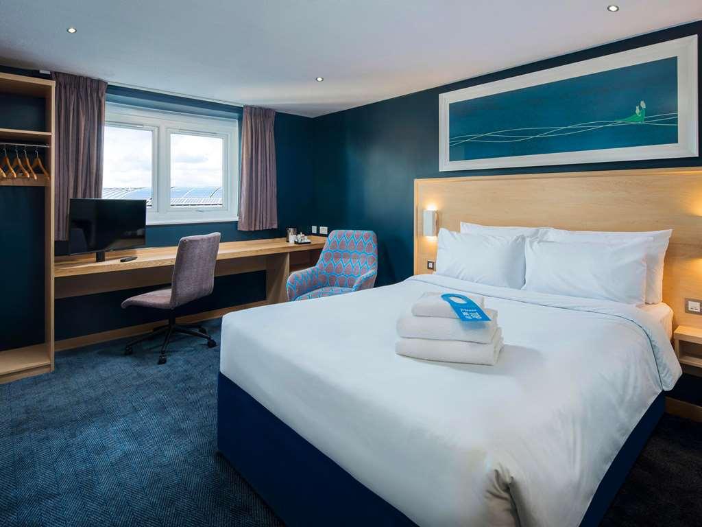 Travelodge Hemel Hempstead Room photo