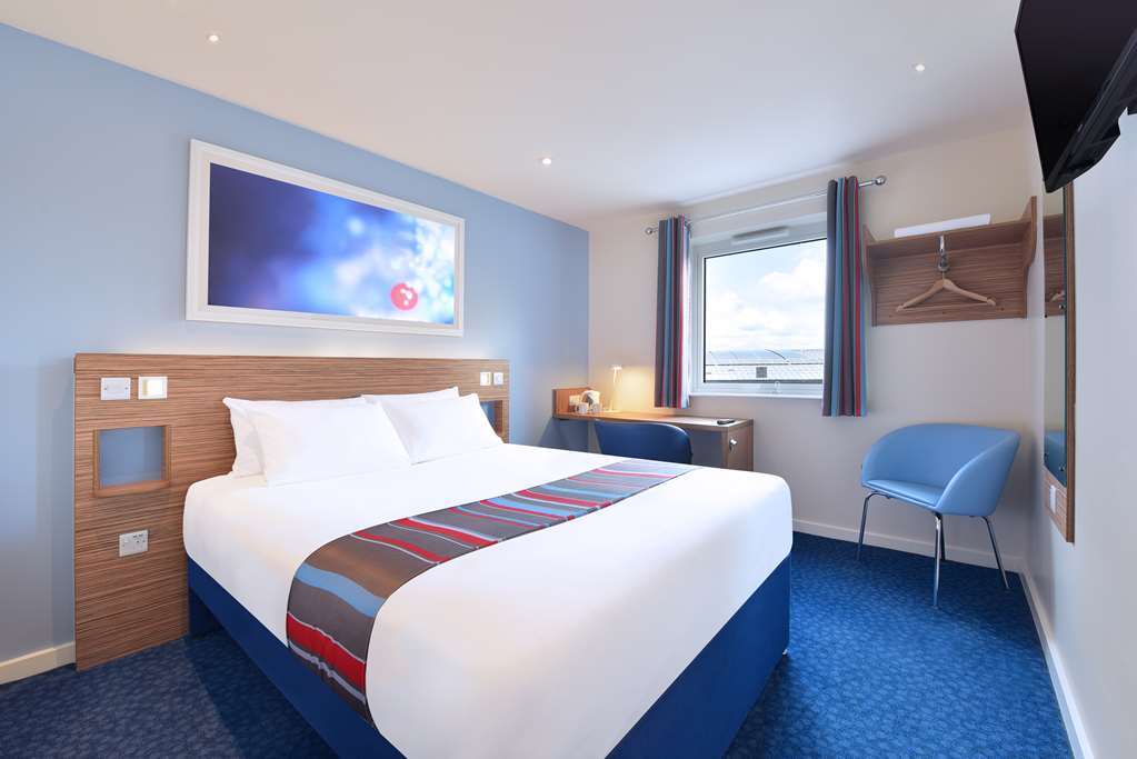 Travelodge Hemel Hempstead Room photo